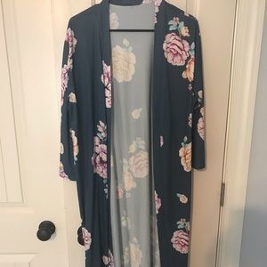 Floral long cardigan; maternity